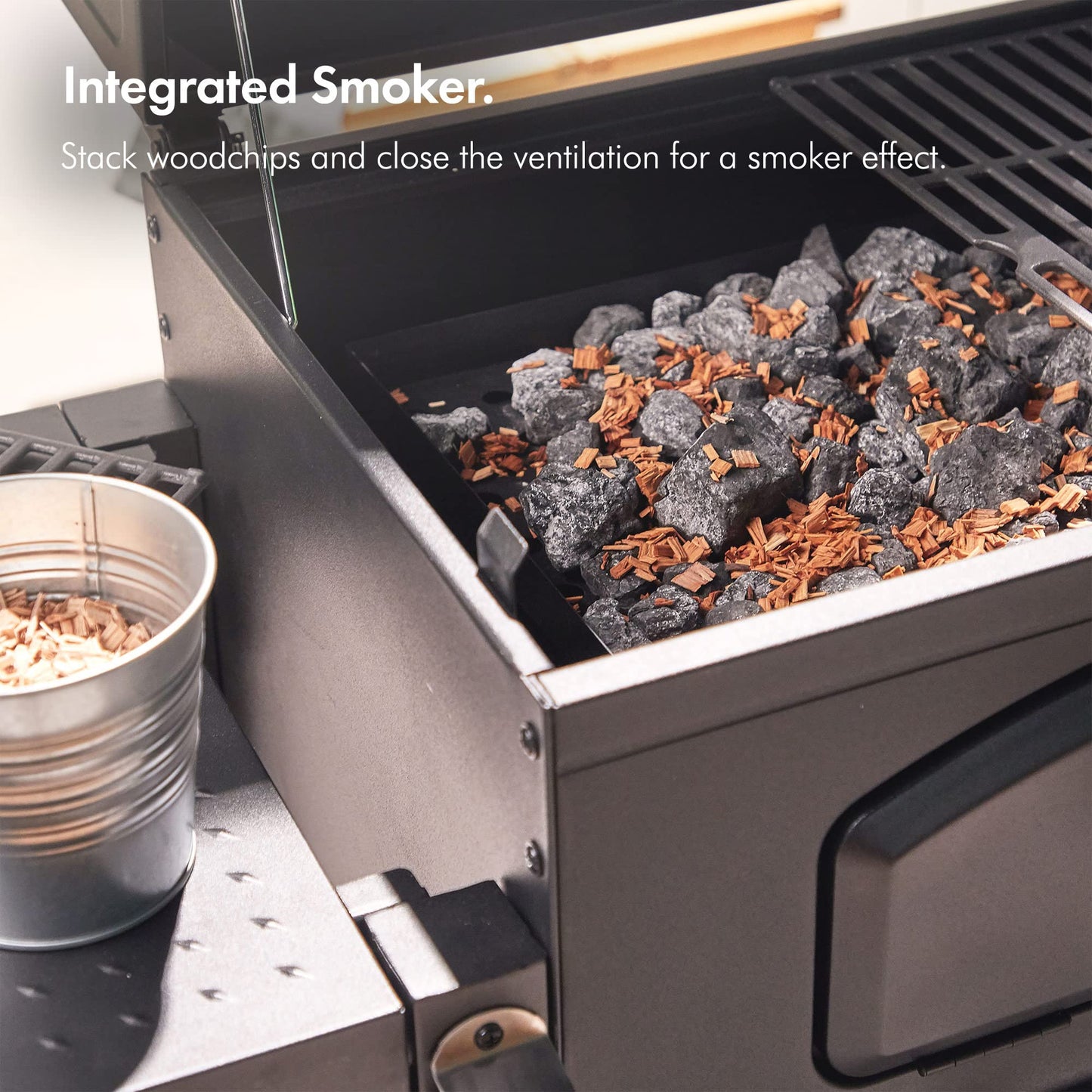 VonHaus BBQ, Charcoal Barbecue, Portable BBQ Use Anywhere In Your Garden, For Grilling Meat, Fish & Vegetables, With Side Tables & Temperature Gauge For The Perfect Barbecue Every Time
